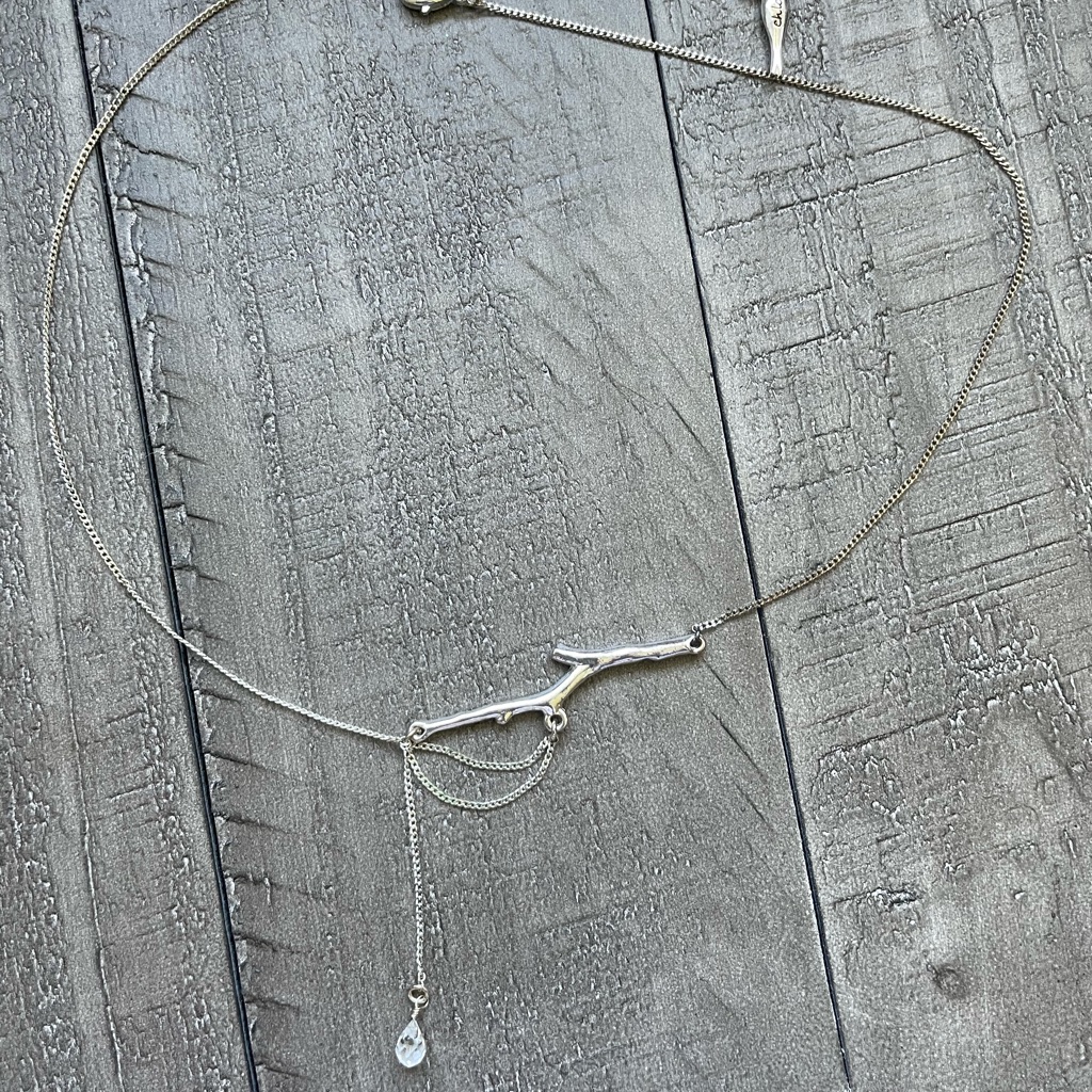Chloe Isabel Silver Branch Necklace 15$
